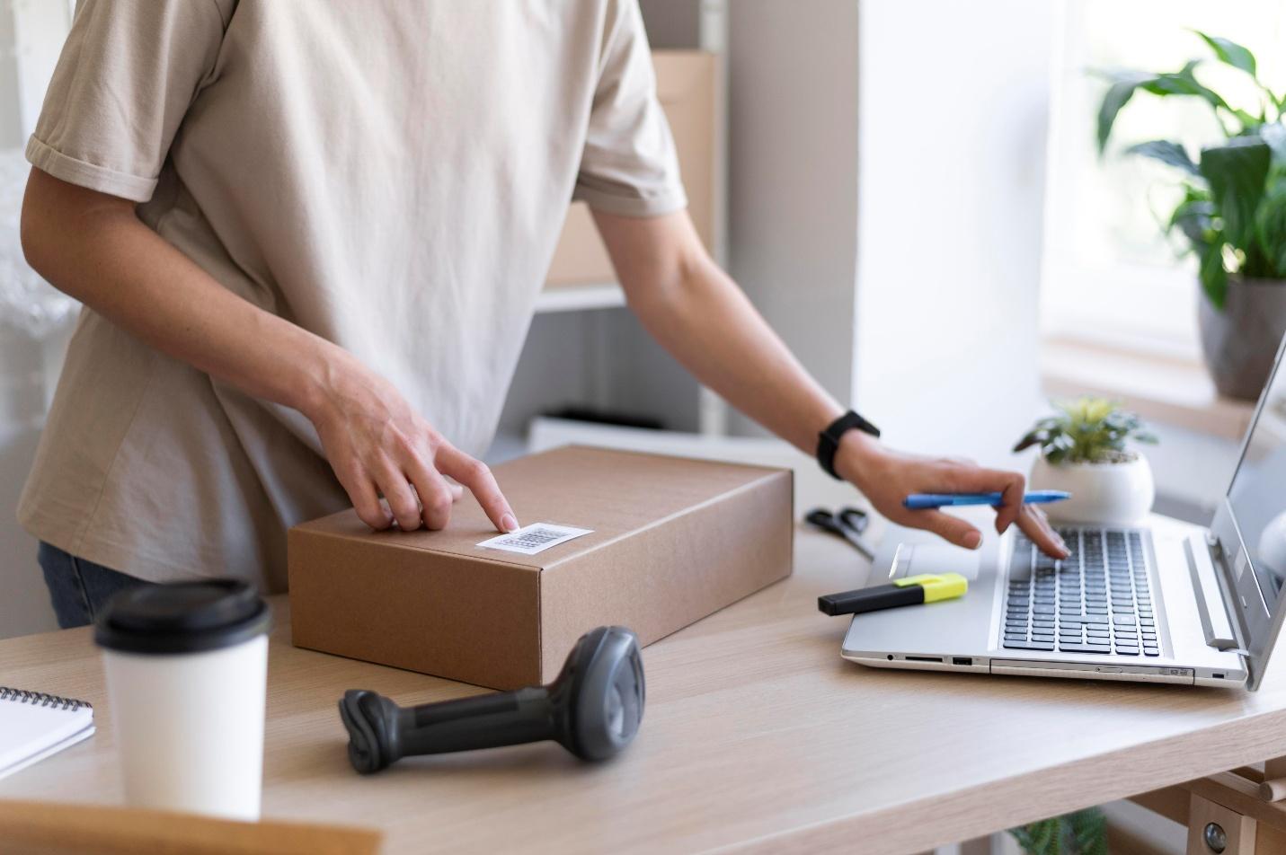 Dropshipping: Ce inseamna, cum functioneaza si tot ce trebuie sa stii (Furnizori, Colaborari si Taxe)